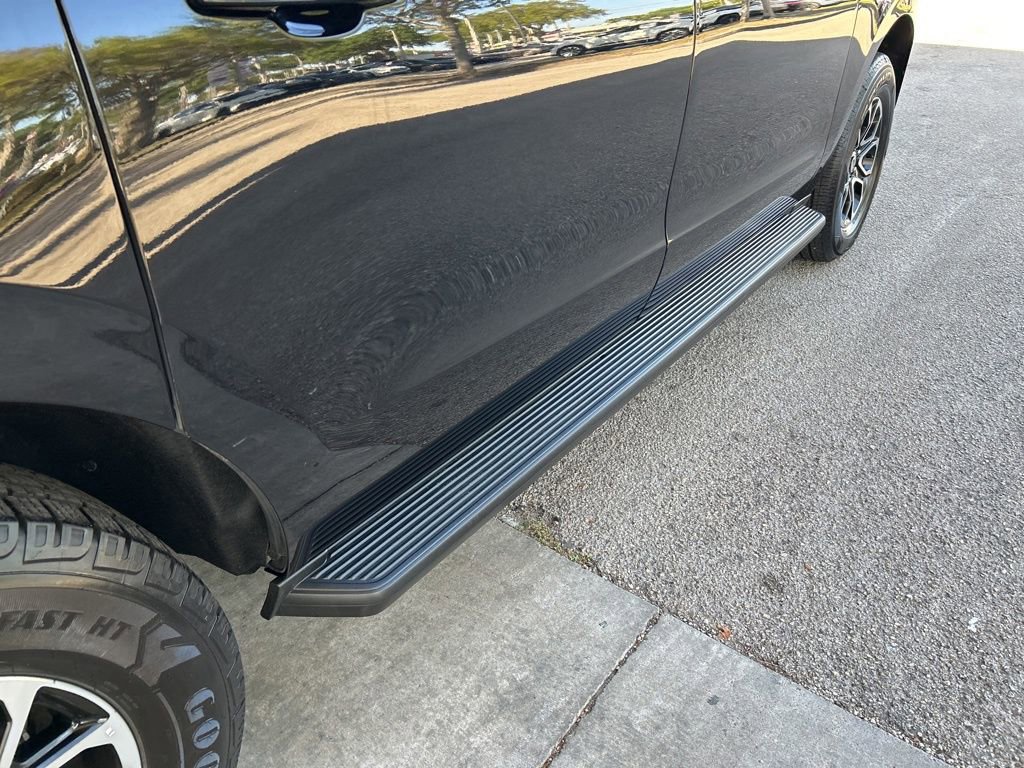 Used 2024 Ford Expedition Max XLT image 20