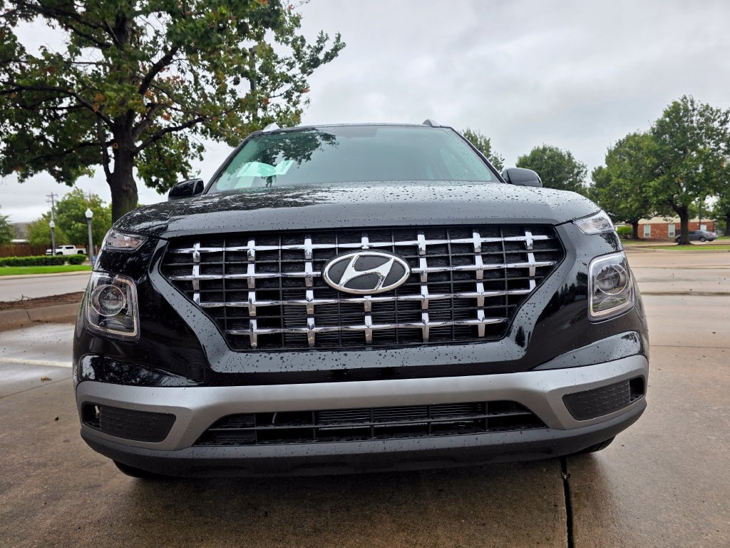New 2026 Hyundai Venue SEL FWD image 29