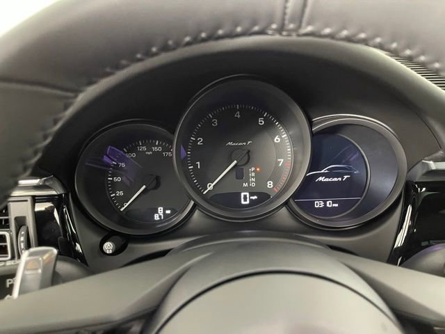 New 2025 Porsche Macan Turbo image 36