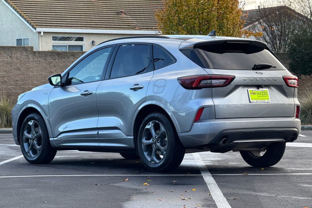 Used 2024 Ford Escape ST-Line image 3