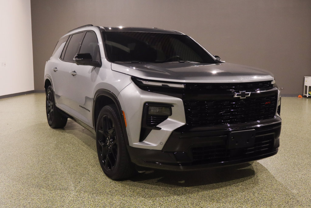Used 2025 Chevrolet Traverse RS w/ LPO, Cargo Package