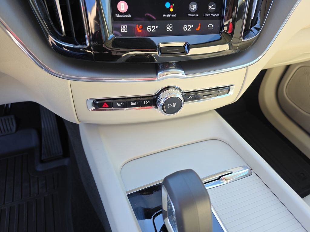 Used 2025 Volvo XC60 T8 Core w/ Protection Package Premier image 30