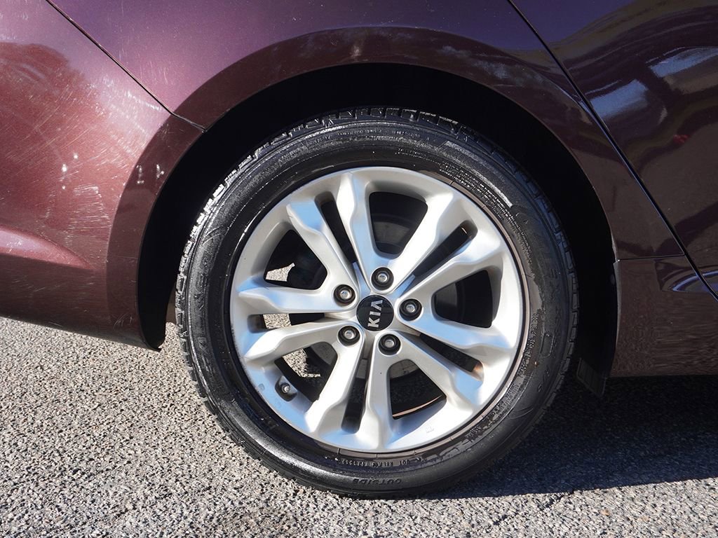 Used 2011 Kia Optima EX w/ Premium Pkg FWD image 18