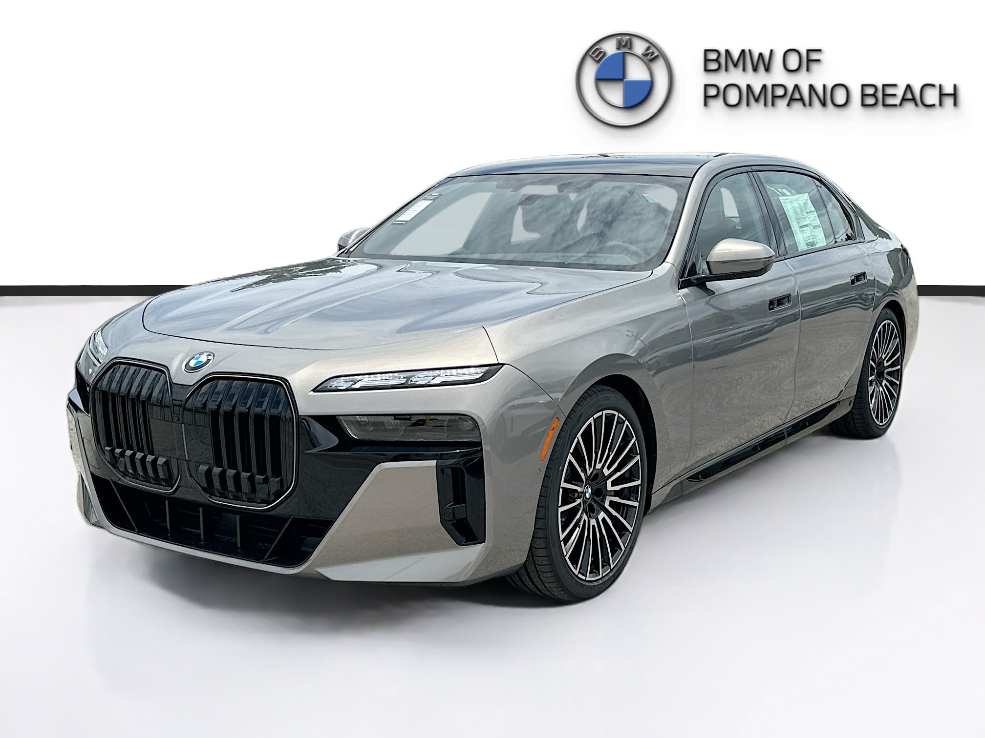 New 2026 BMW 760i xDrive w/ Executive Package AWD/4WD image 3