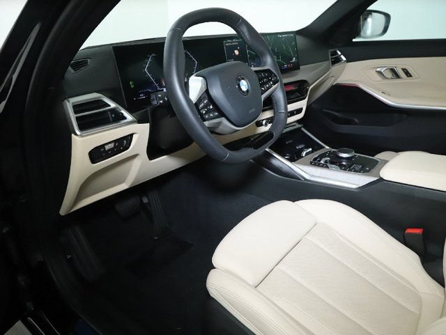 Used 2026 BMW 330i xDrive Sedan w/ Premium Package AWD/4WD image 18