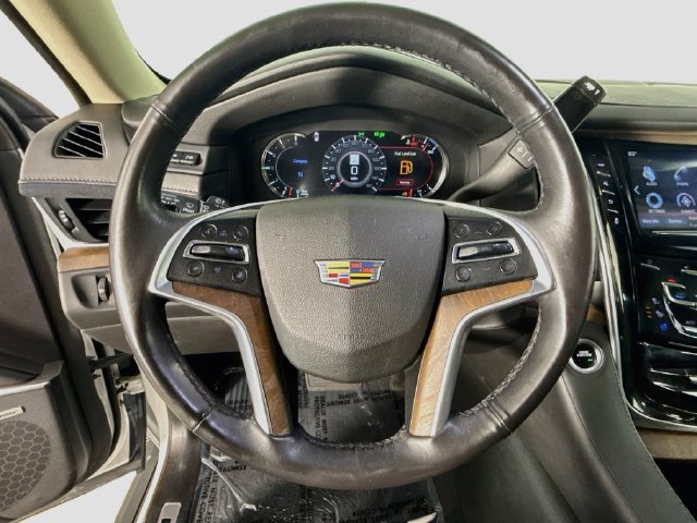 Used 2019 Cadillac Escalade Premium Luxury AWD/4WD image 12