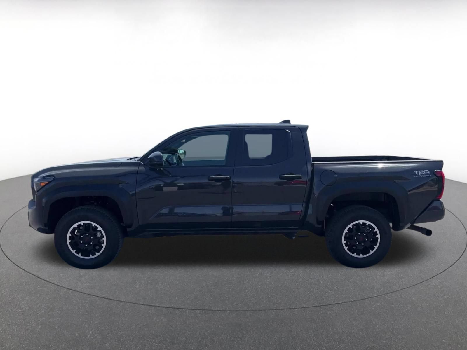 Used 2025 Toyota Tacoma TRD Off-Road AWD/4WD image 8