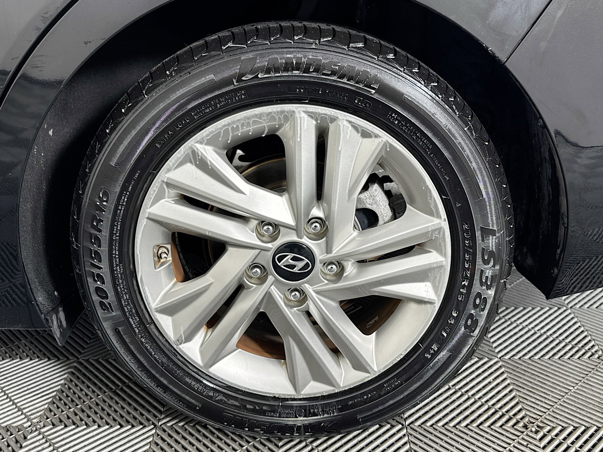 Used 2019 Hyundai Elantra SEL image 35