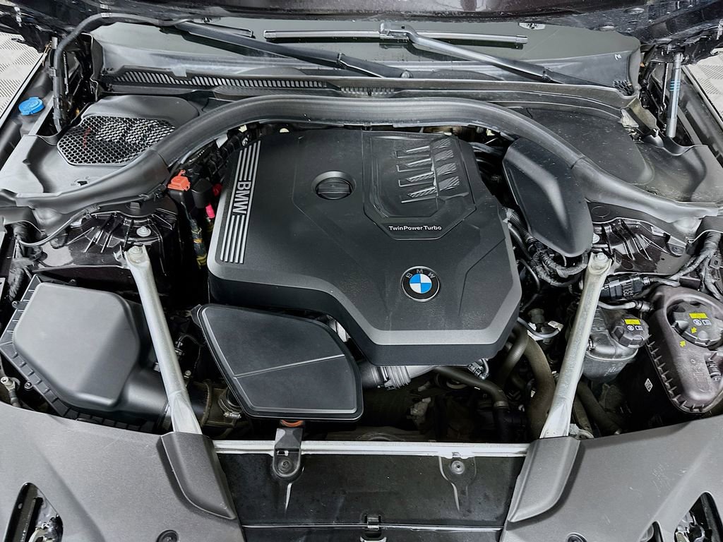 Used 2021 BMW 530i xDrive w/ Convenience Package image 38