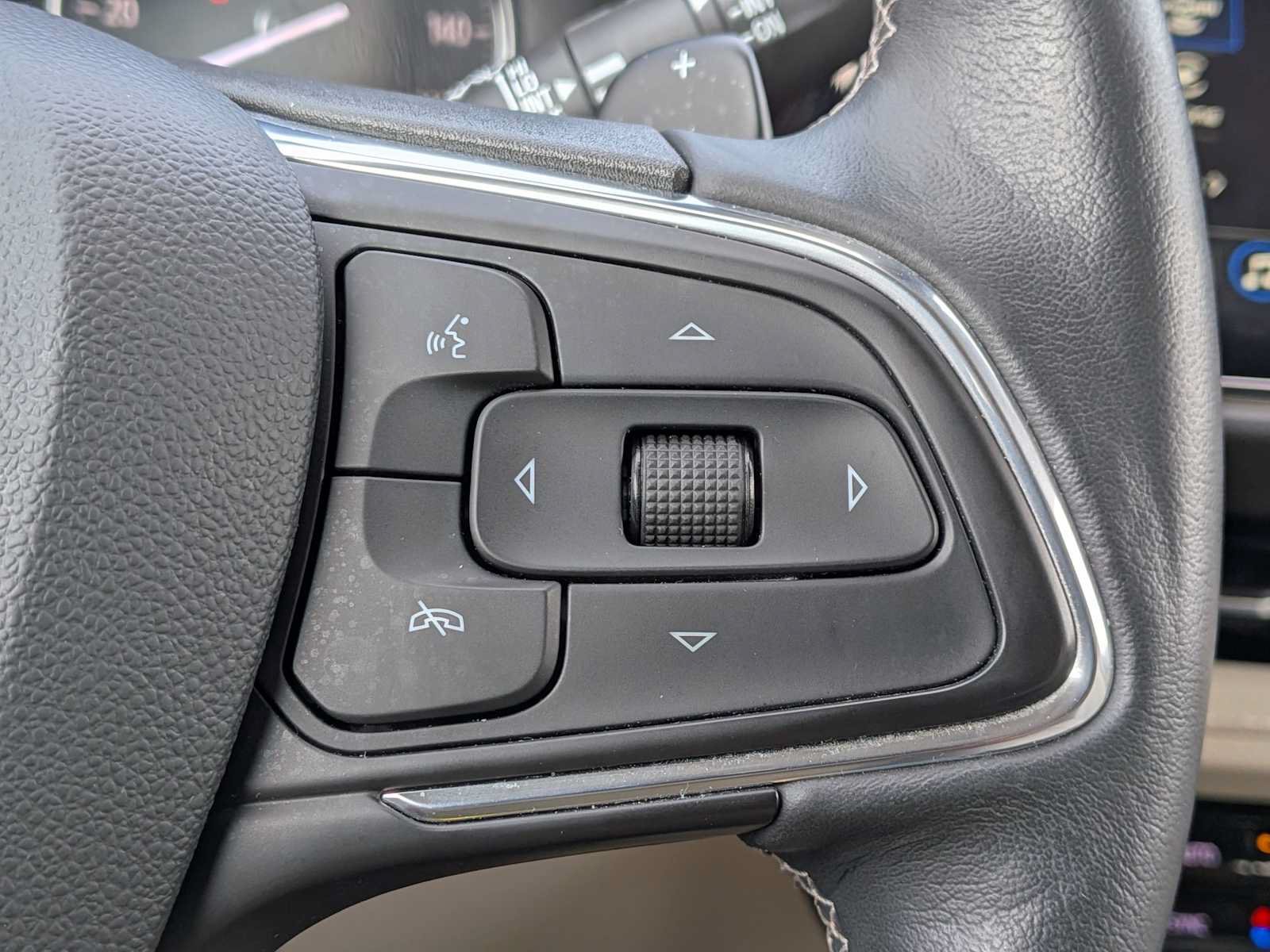 Used 2023 Buick Envision Avenir AWD/4WD image 26