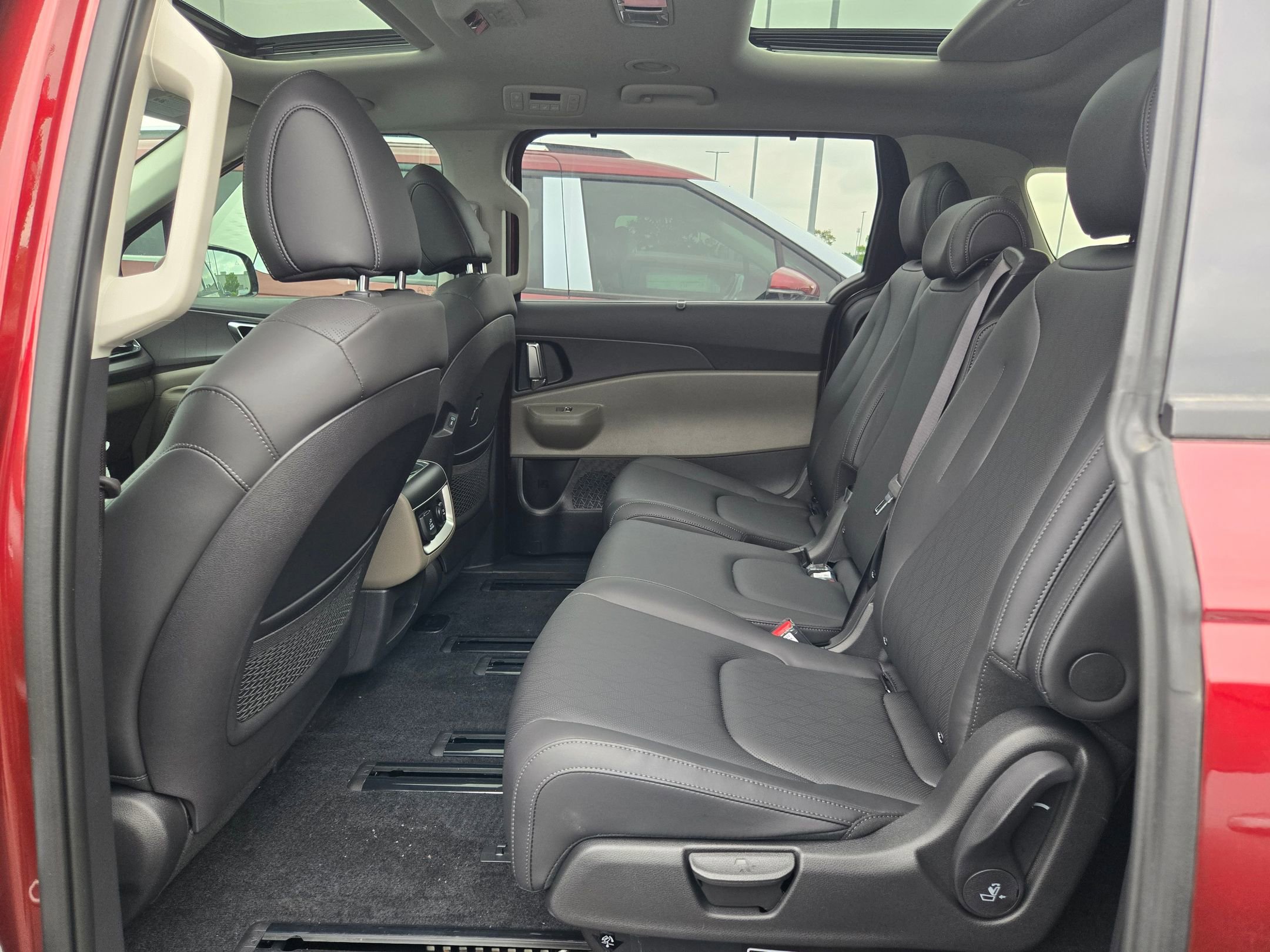 New 2026 Kia Carnival SX FWD image 37