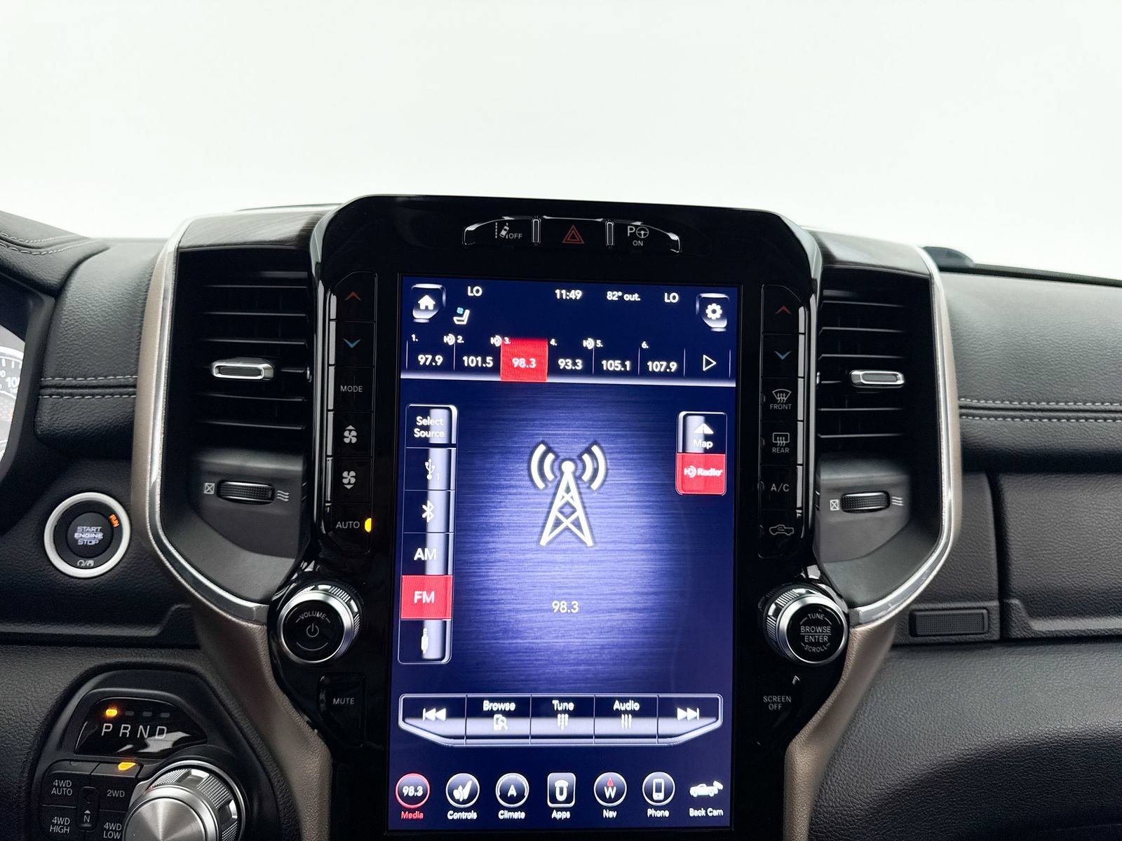 Used 2019 RAM 1500 Laramie AWD/4WD image 5