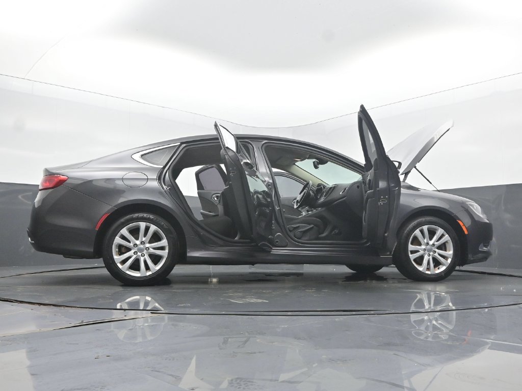 Used 2015 Chrysler 200 Limited w/ Convenience Group FWD image 65