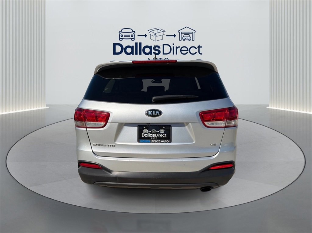 Used 2017 Kia Sorento LX image 7