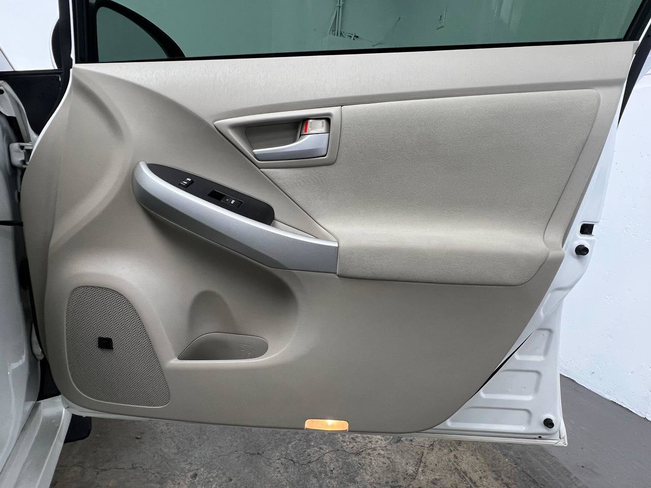 Used 2010 Toyota Prius Three FWD image 11