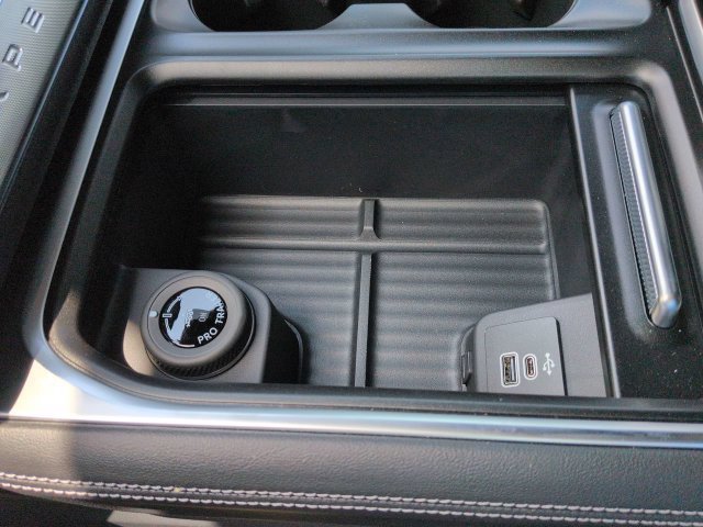New 2026 Ford Expedition Platinum w/ Stealth Appearance Package AWD/4WD image 25