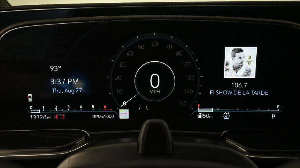Used 2023 Cadillac Escalade Sport w/ LPO, ONYX Package AWD/4WD image 10
