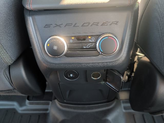 Used 2025 Ford Explorer Active image 22