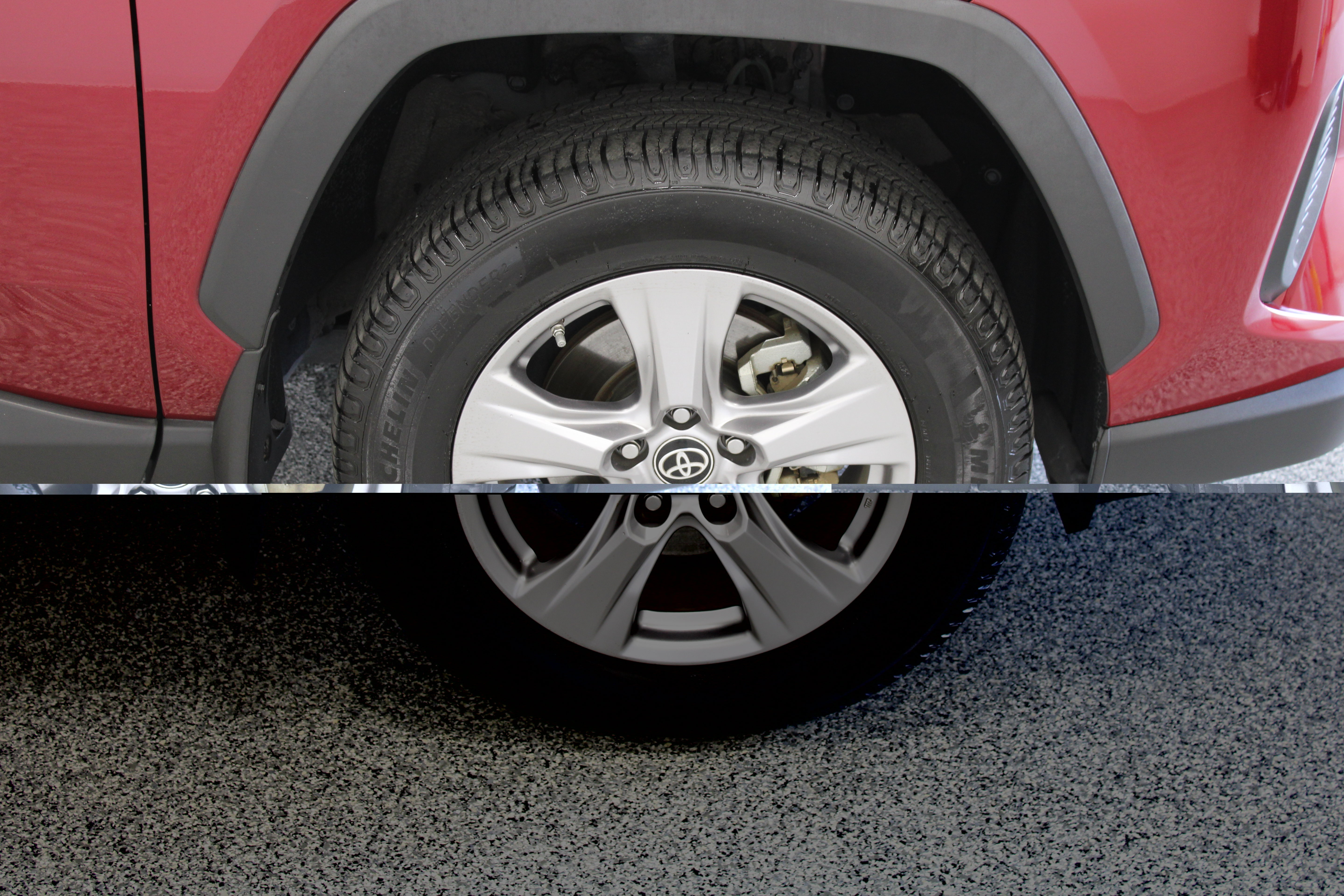 Used 2022 Toyota RAV4 LE AWD/4WD image 5