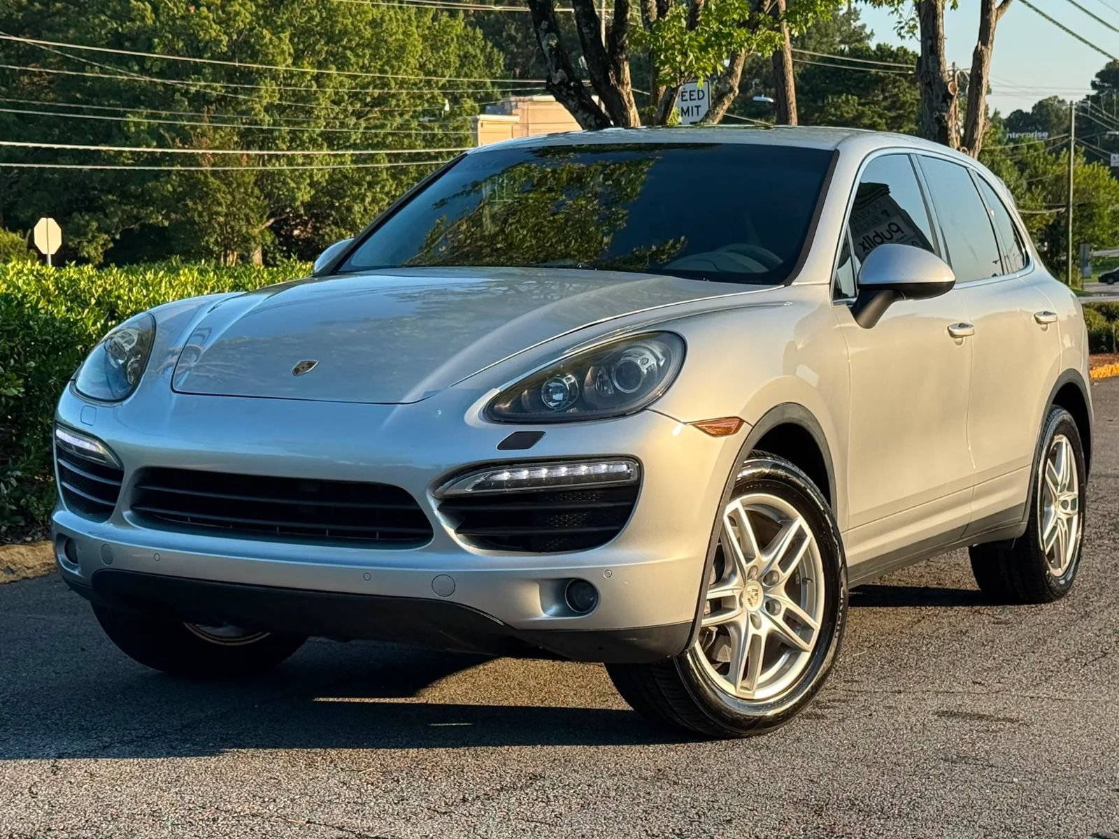 Used 2013 Porsche Cayenne AWD/4WD image 2