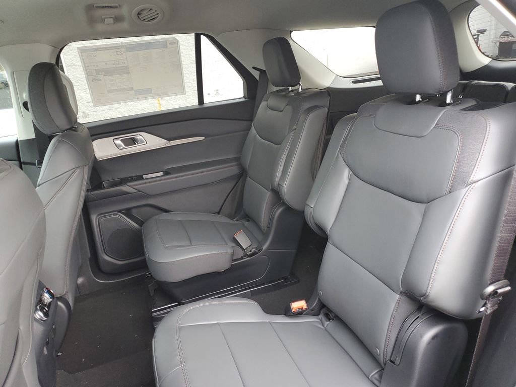 New 2026 Ford Explorer Active w/ Active Comfort Package image 29
