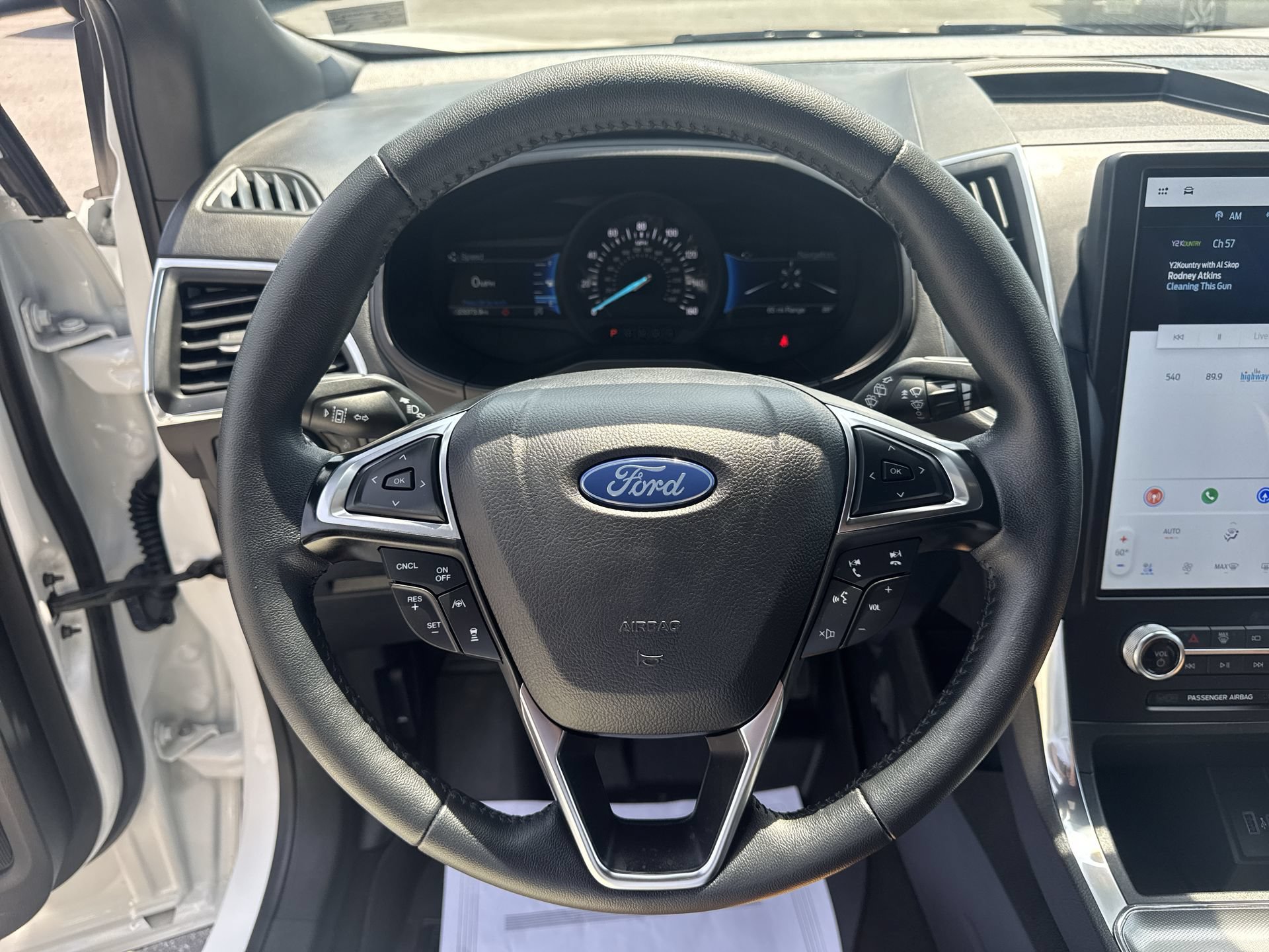Used 2024 Ford Edge Titanium w/ Titanium Elite Package AWD/4WD image 11