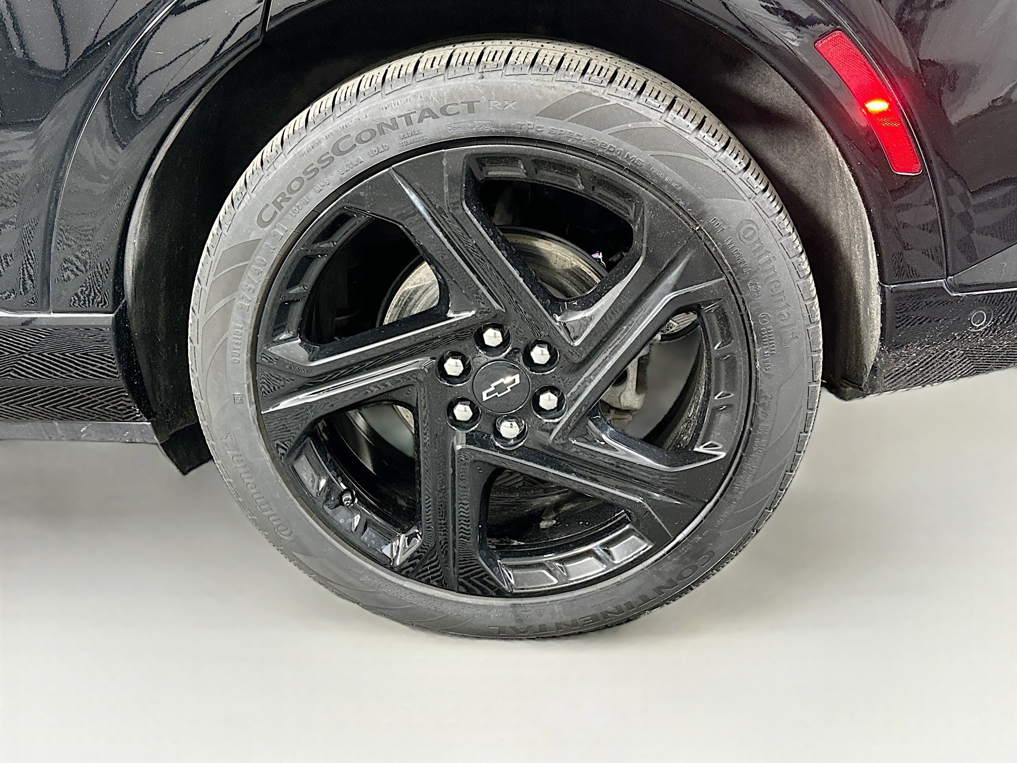 Used 2024 Chevrolet Equinox EV RS FWD image 11