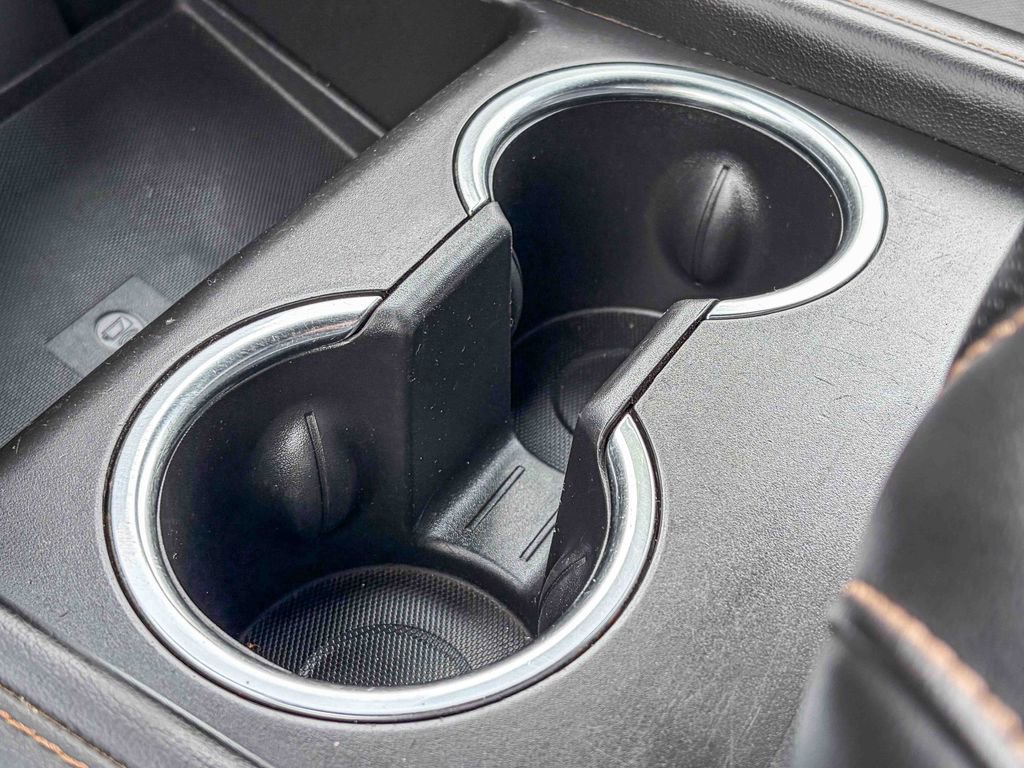 Used 2022 GMC Yukon XL AT4 image 36