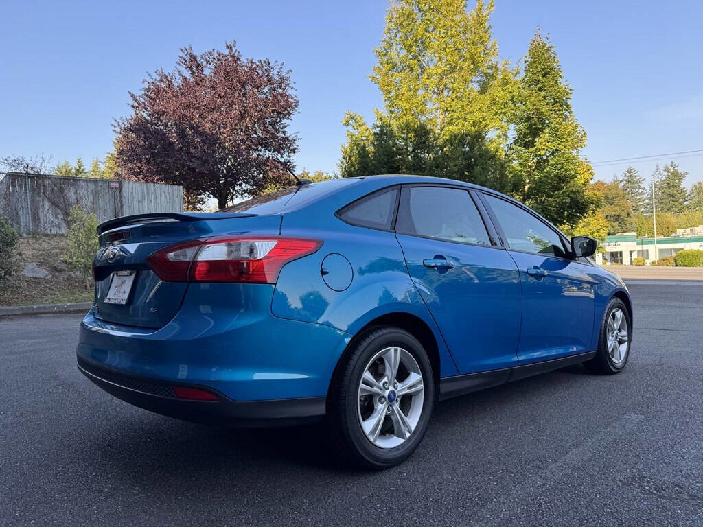 Used 2012 Ford Focus SE image 3