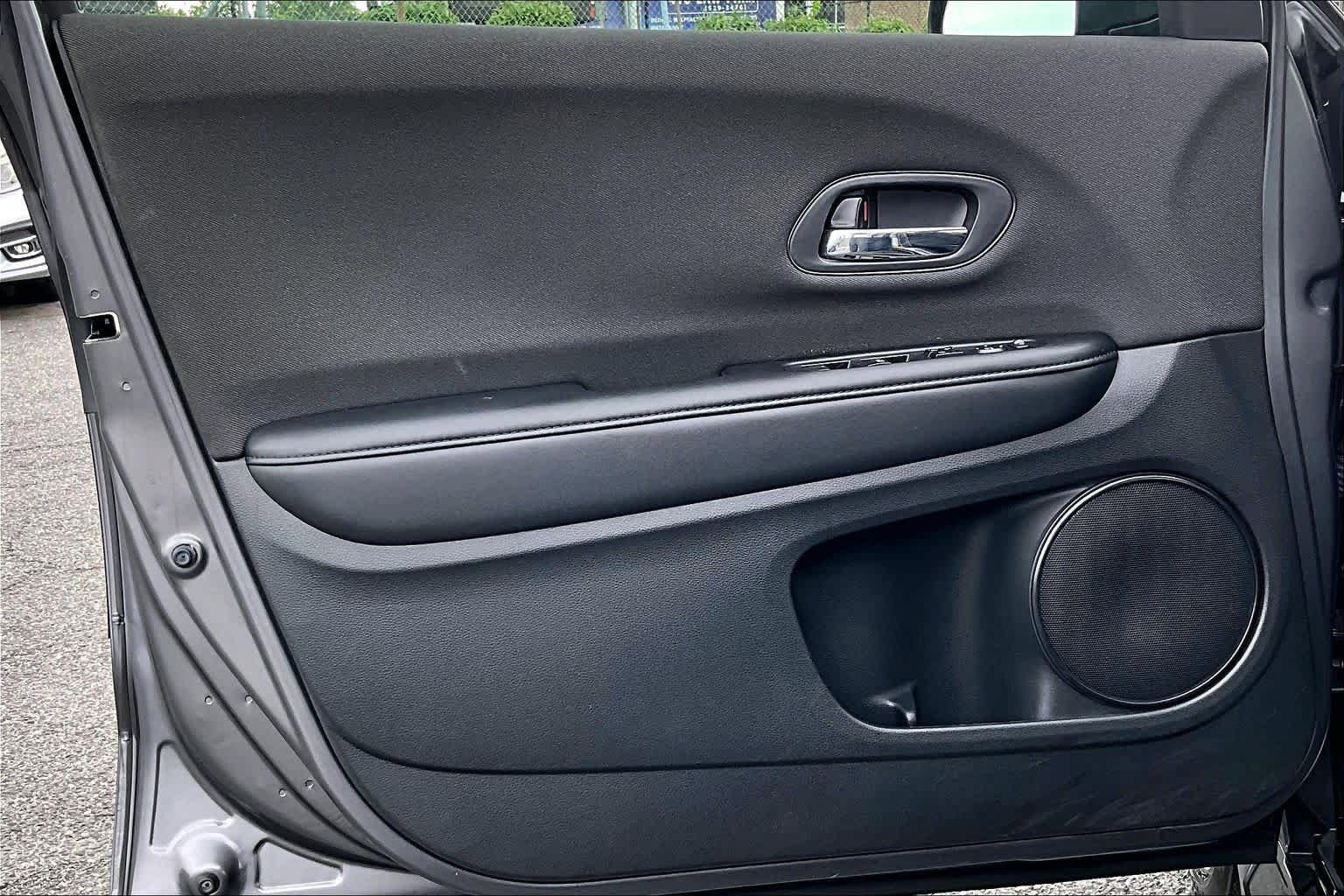 Used 2019 Honda HR-V Sport image 21