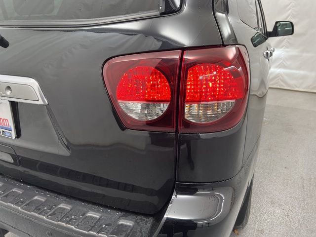 Used 2019 Toyota Sequoia Platinum image 6