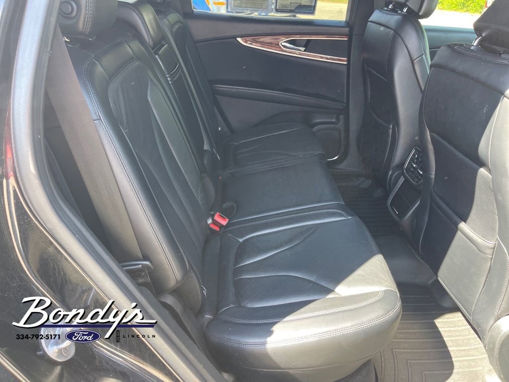 Used 2018 Lincoln MKX Reserve FWD image 16