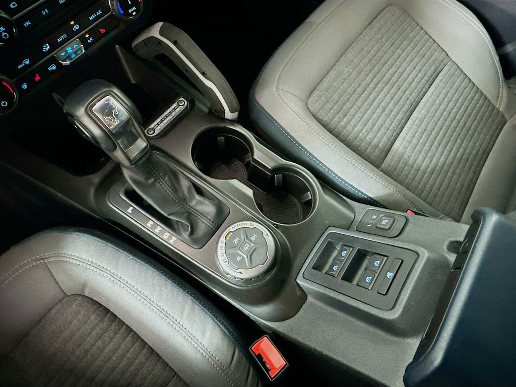 Used 2022 Ford Bronco Outer Banks image 17