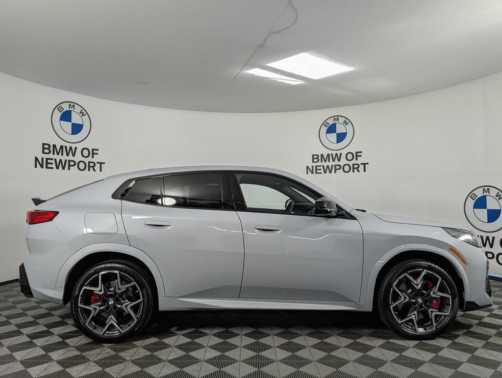 New 2026 BMW X2 M35i w/ Technology Package AWD/4WD image 5