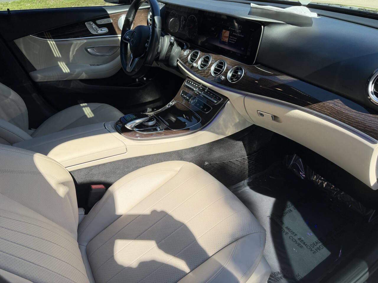 Used 2020 Mercedes-Benz E 350 Sedan image 19