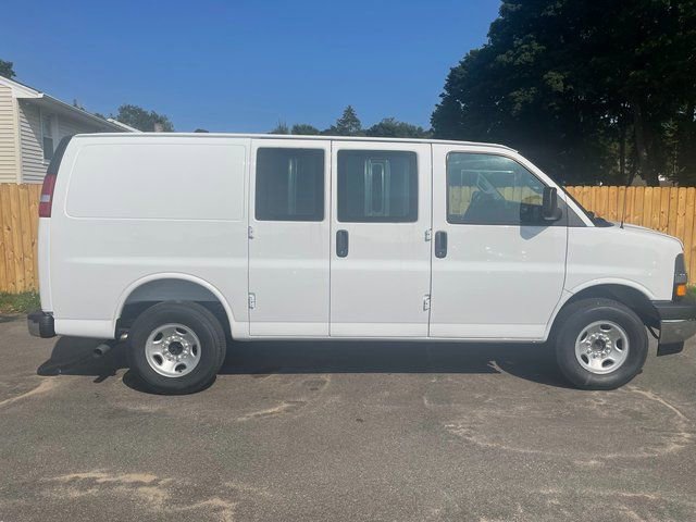 New 2025 Chevrolet Express 2500 w/ Driver Convenience Package image 8