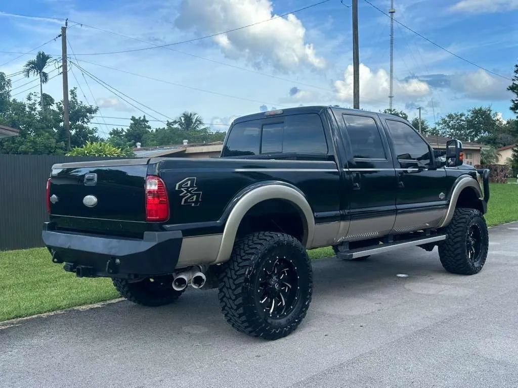 Used 2012 Ford F250 King Ranch w/ King Ranch w/Chrome Pkg AWD/4WD image 16
