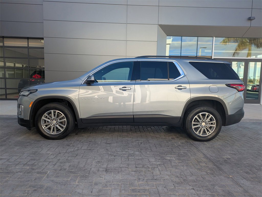 Used 2023 Chevrolet Traverse LT image 7