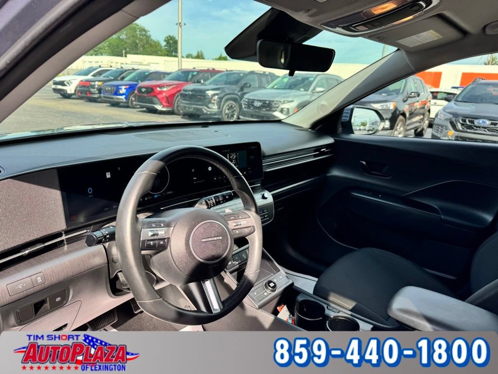 Used 2024 Hyundai Kona SEL FWD image 3