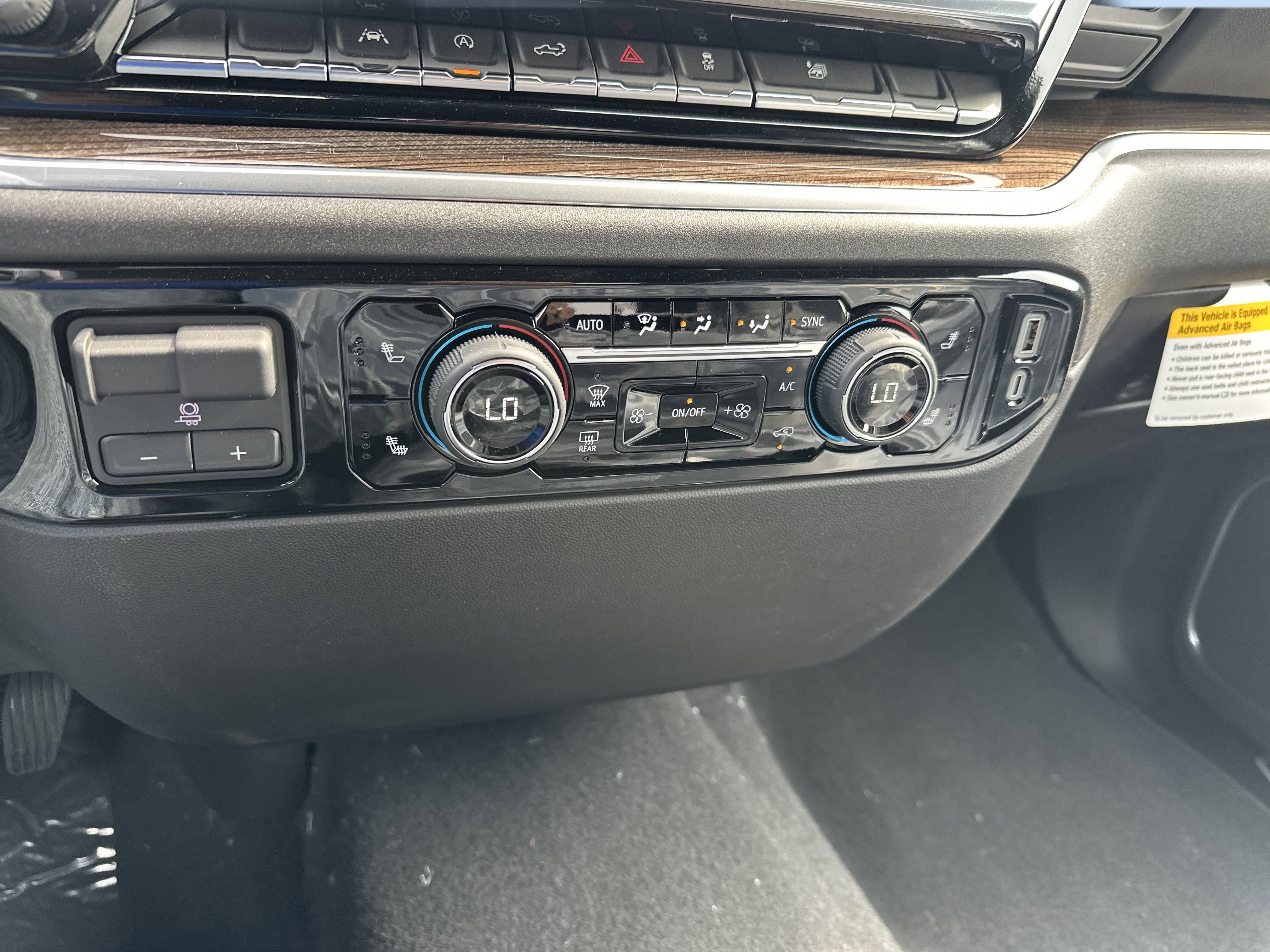 New 2025 Chevrolet Silverado 1500 LT AWD/4WD image 15