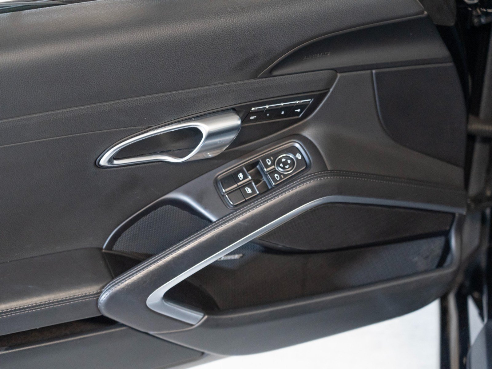 Certified 2019 Porsche 911 Targa 4S AWD/4WD image 17