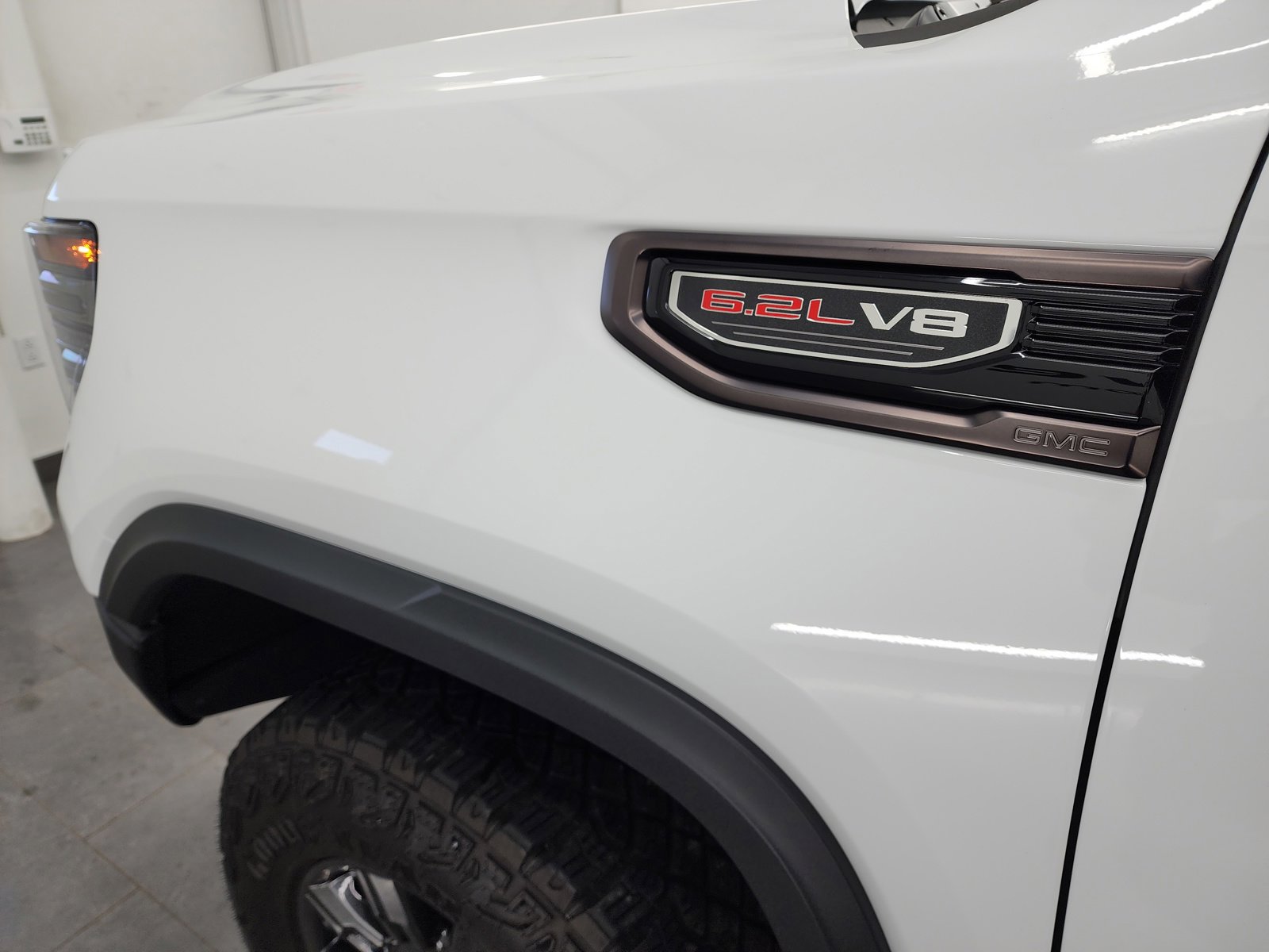 Used 2024 GMC Sierra 1500 AT4X image 41