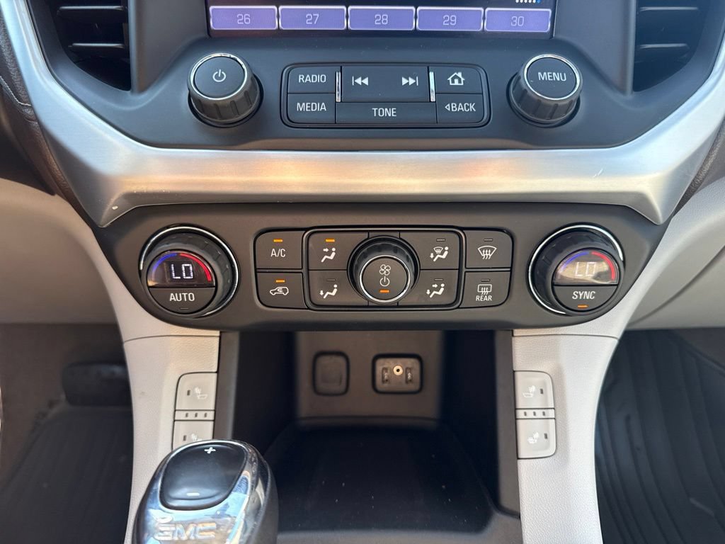 Used 2017 GMC Acadia SLT AWD/4WD image 22