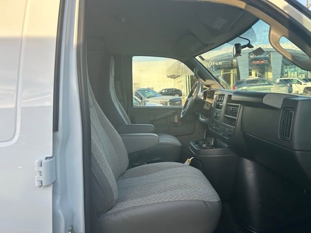 New 2025 GMC Savana 2500 w/ Driver Convenience Package image 24