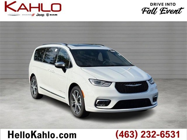 New 2026 Chrysler Pacifica Pinnacle image 1