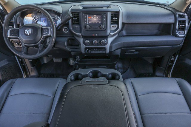 Used 2020 RAM 3500 Tradesman w/ Chrome Appearance Group image 33