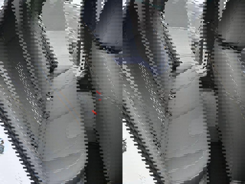 New 2025 Hyundai Elantra Sport image 22