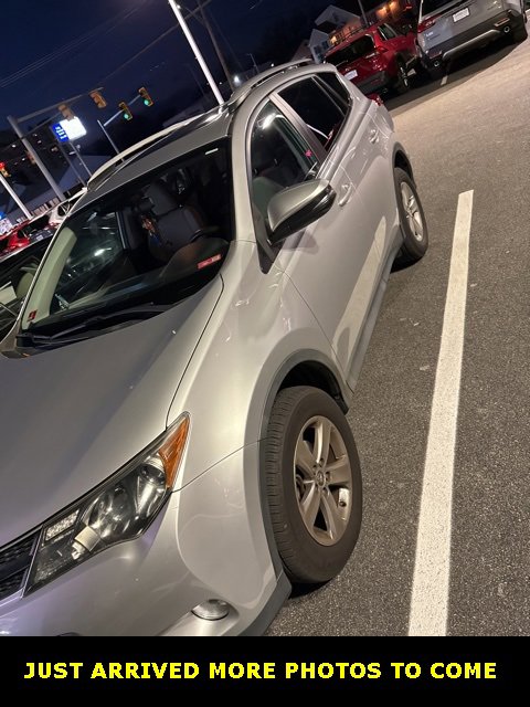 Used 2015 Toyota RAV4 XLE image 1