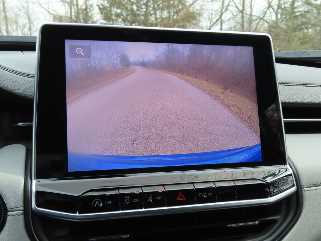 Used 2024 Jeep Compass Limited image 5