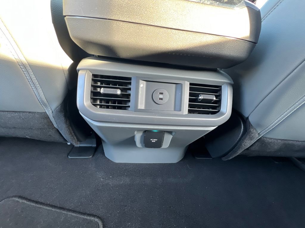 Used 2025 Ford F150 Lightning Flash image 30